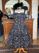 Load image into Gallery viewer, Antique Ornaments