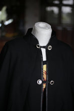 Load image into Gallery viewer, Cape