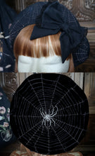 Load image into Gallery viewer, Beret Spider
