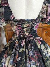Load image into Gallery viewer, Roses Angel black