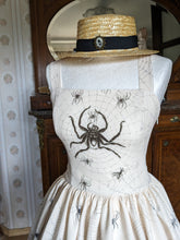 Load image into Gallery viewer, Spider JSK Ecru