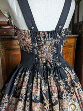 Load image into Gallery viewer, Five Senses Cats black