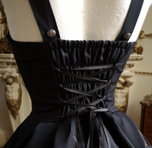 Load image into Gallery viewer, Notre Dame Glasswork