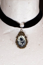 Load image into Gallery viewer, Spider choker