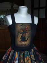 Load image into Gallery viewer, Top vintage Halloween