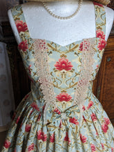 Load image into Gallery viewer, wool flower