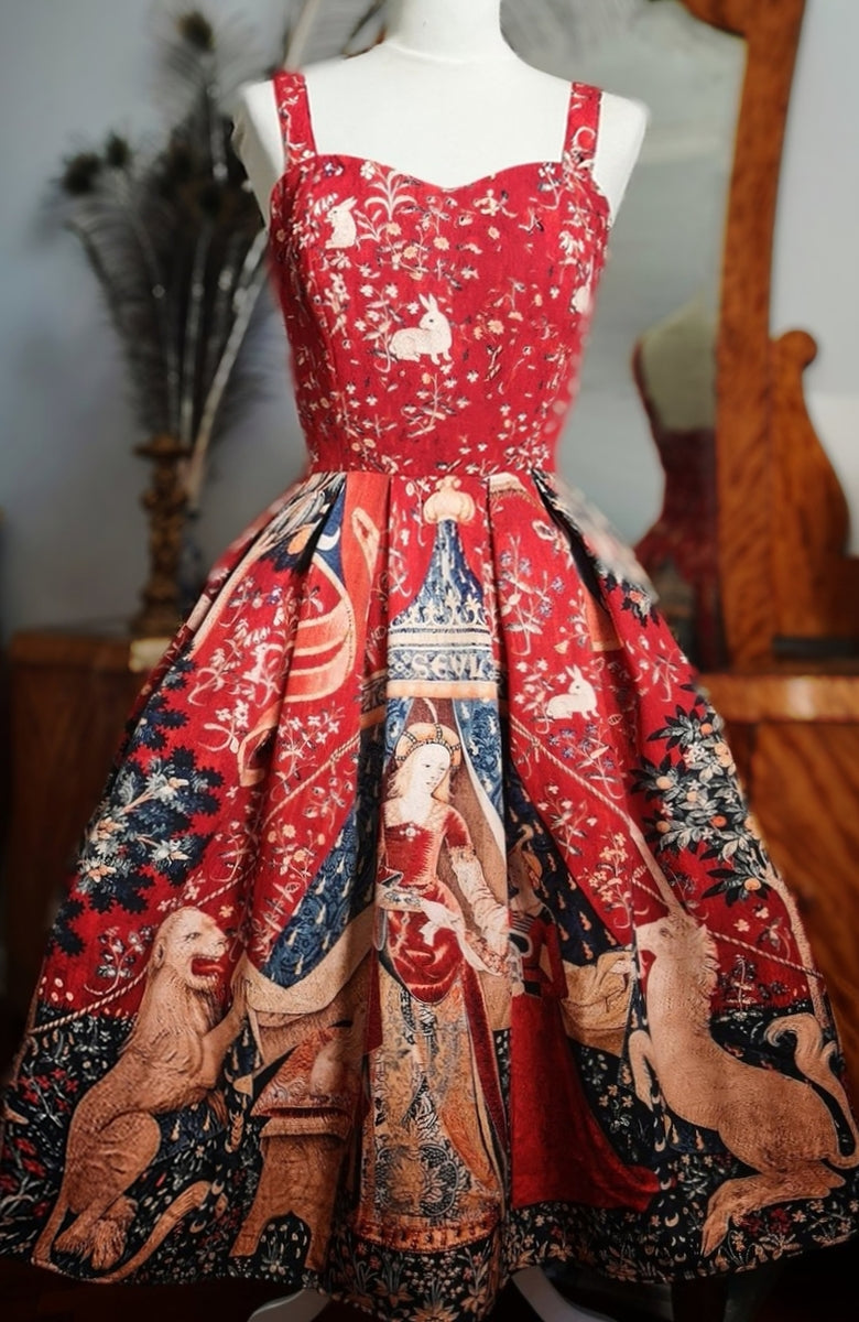 The Lady and the Unicorn dress – Duchess Milianda
