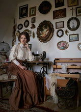 Load image into Gallery viewer, Belle Epoque - Blouse and skirt