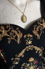 Load image into Gallery viewer, Baroque Roses