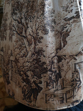 Load image into Gallery viewer, Old Dances Brown