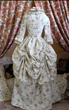 Load image into Gallery viewer, Robe A'la Polonaise Roses