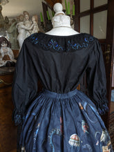 Load image into Gallery viewer, Ocean Skirt  ( Black, Sea blue, Light Blue)
