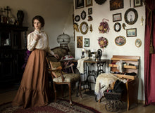 Load image into Gallery viewer, Belle Epoque - Blouse and skirt
