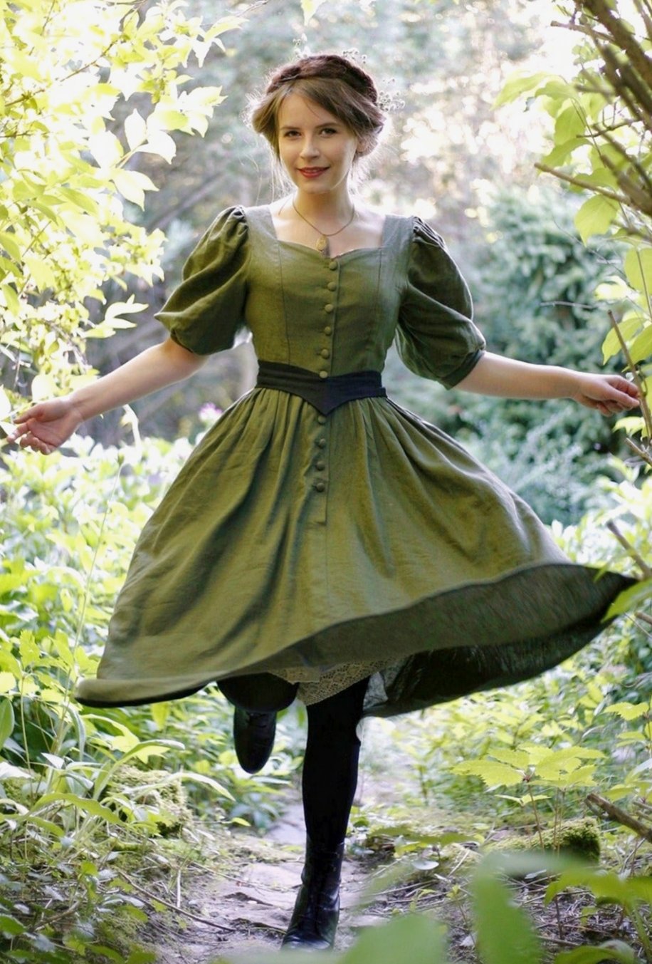 green emerald velvet dress Countryside Fairy (Different colors) – Duchess Milianda