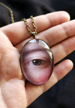 Load image into Gallery viewer, Big  Necklace Madame Pompadour eye

