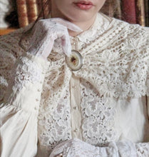 Load image into Gallery viewer, Belle Epoque - Blouse and skirt
