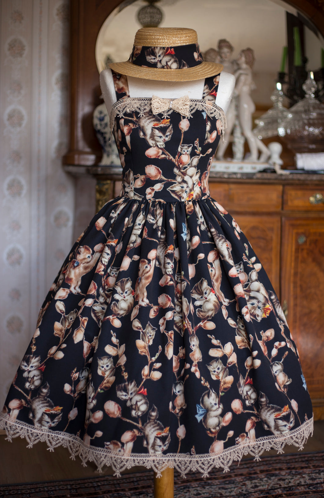 Catkins Black -JSK
