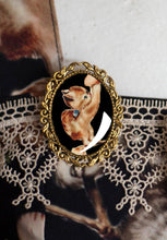 Load image into Gallery viewer, Big brooch Catkins
